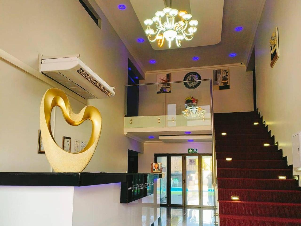 Lifestyle Lodge Hotel Vereeniging Exterior photo