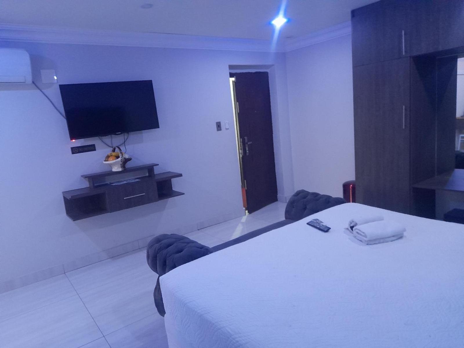 Lifestyle Lodge Hotel Vereeniging Room photo