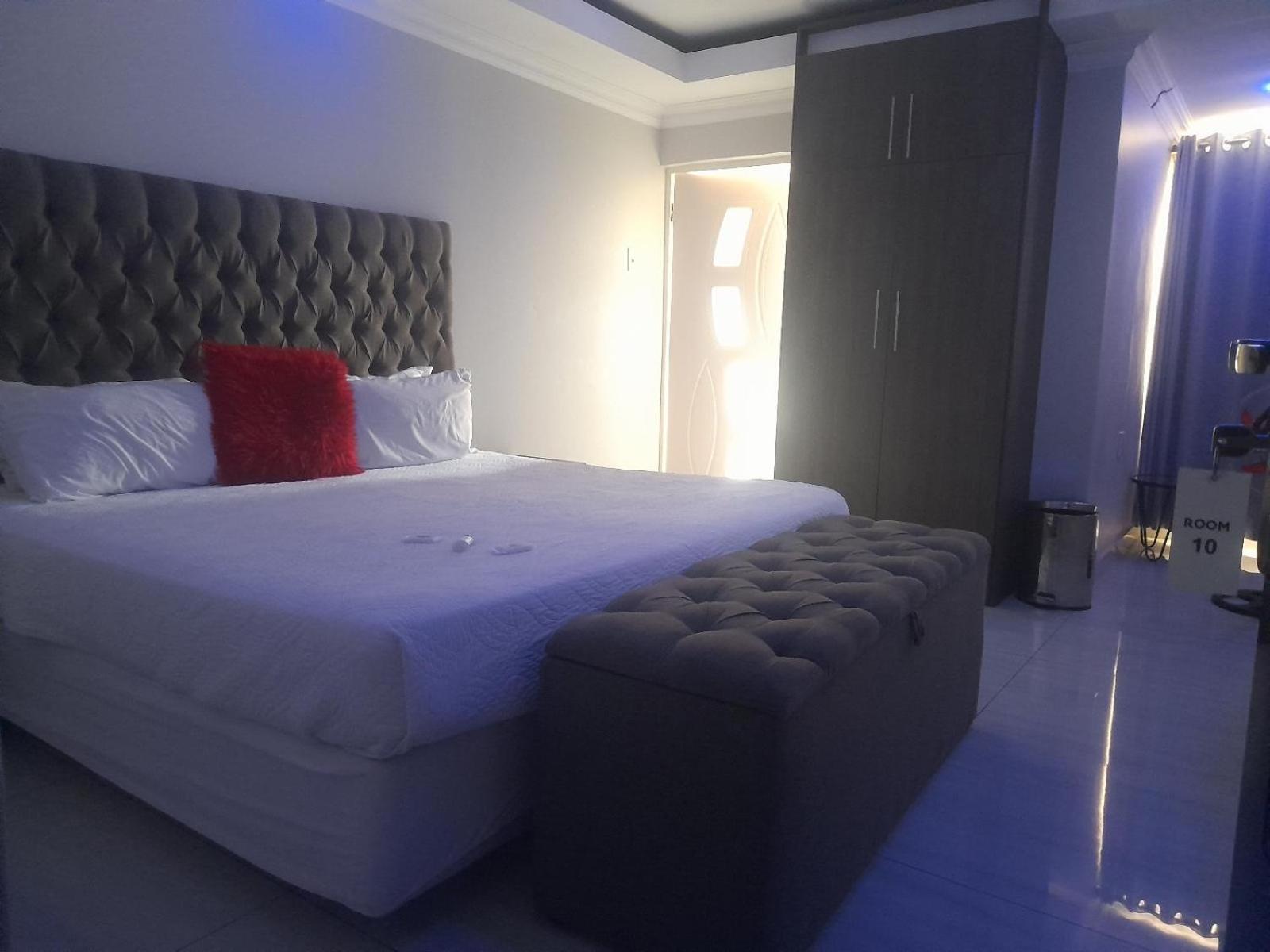 Lifestyle Lodge Hotel Vereeniging Room photo