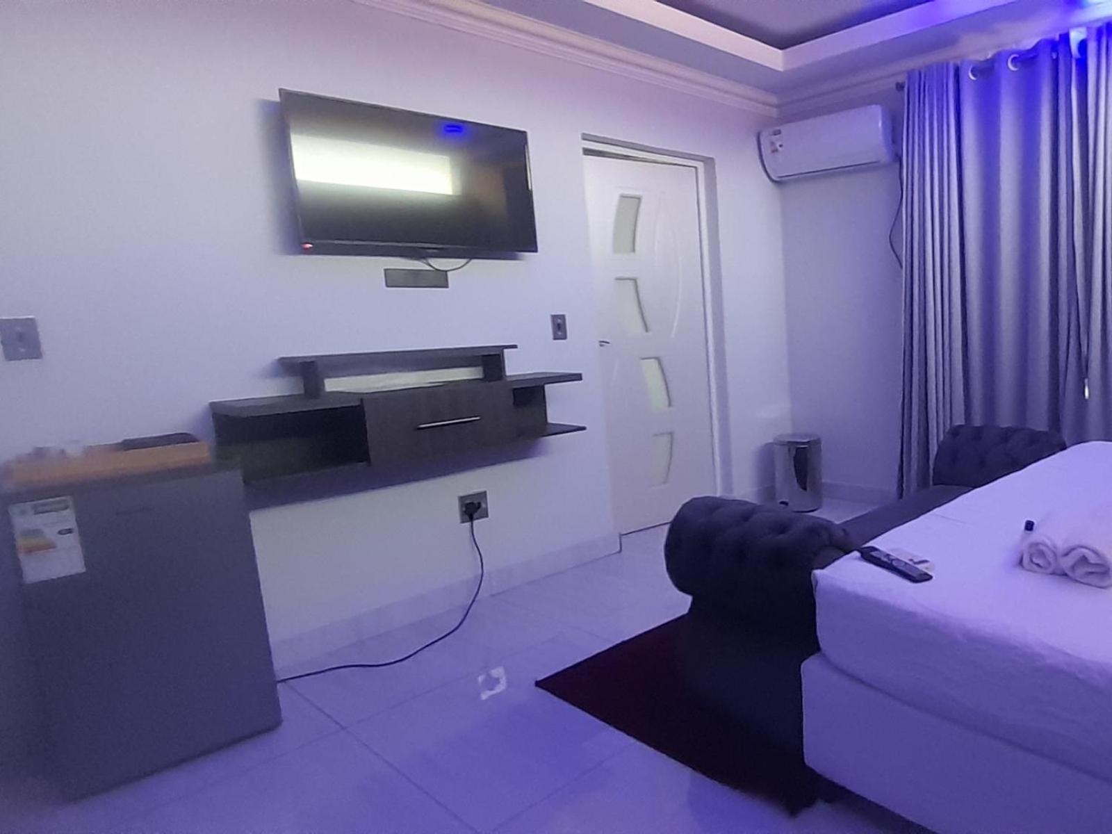 Lifestyle Lodge Hotel Vereeniging Room photo